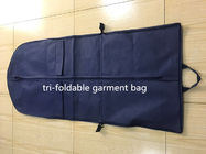 Τσάντα ενδυμάτων κοστουμιών πολυεστέρα μη υφαμένη, τσάντα ενδυμάτων Trifold για το ταξίδι