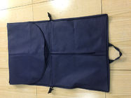 Τσάντα ενδυμάτων κοστουμιών πολυεστέρα μη υφαμένη, τσάντα ενδυμάτων Trifold για το ταξίδι
